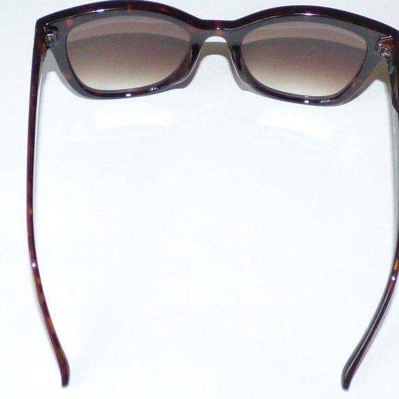 Tortoise Frame Sunglasses - Picture 5 of 5